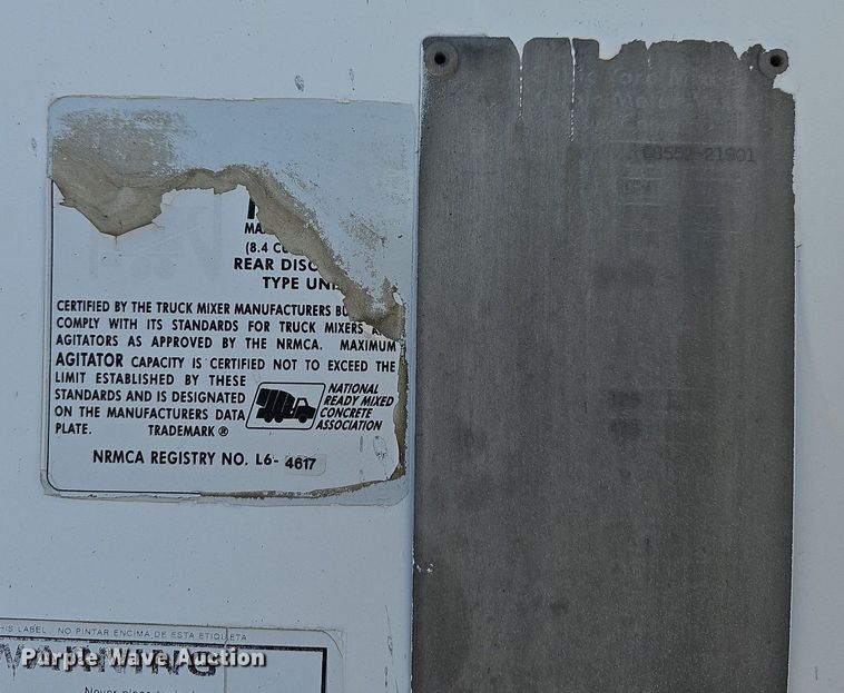 image for item MB9957 2004 Sterling L9500  ready mix truck