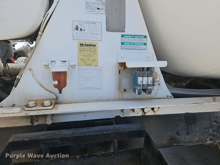 image for item MB9957 2004 Sterling L9500  ready mix truck