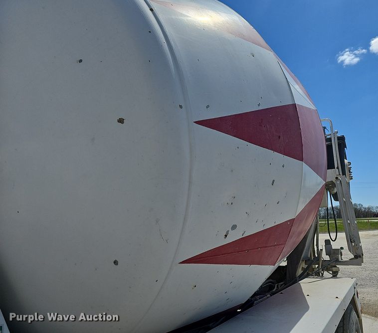 image for item MB9957 2004 Sterling L9500  ready mix truck