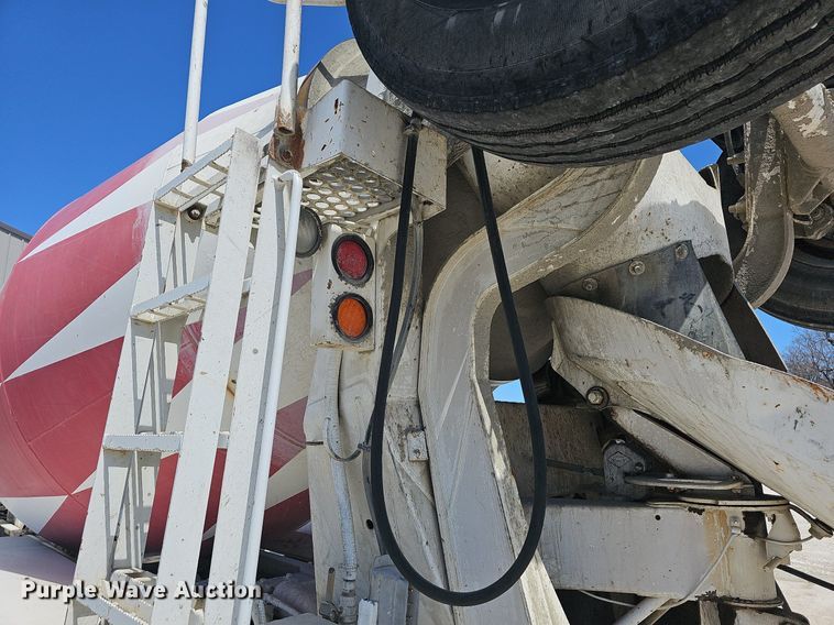 image for item MB9957 2004 Sterling L9500  ready mix truck