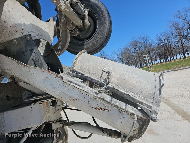 image for item MB9957 2004 Sterling L9500  ready mix truck