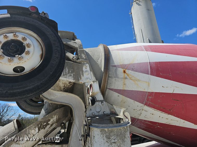 image for item MB9957 2004 Sterling L9500  ready mix truck