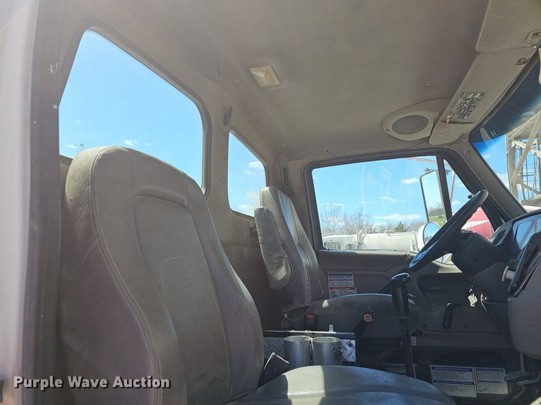 image for item MB9957 2004 Sterling L9500  ready mix truck