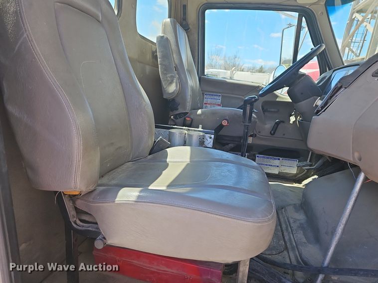 image for item MB9957 2004 Sterling L9500  ready mix truck