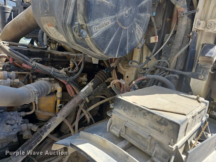 image for item MB9957 2004 Sterling L9500  ready mix truck