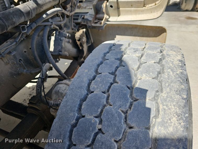 image for item MB9957 2004 Sterling L9500  ready mix truck