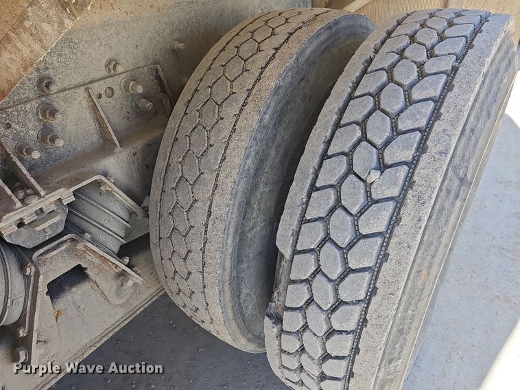 image for item MB9957 2004 Sterling L9500  ready mix truck