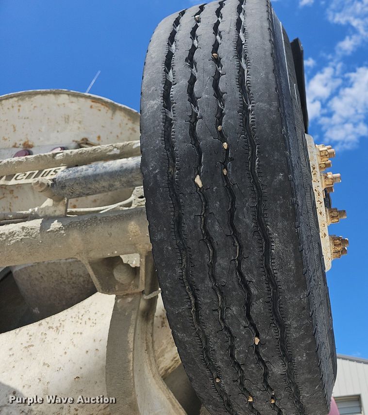 image for item MB9957 2004 Sterling L9500  ready mix truck