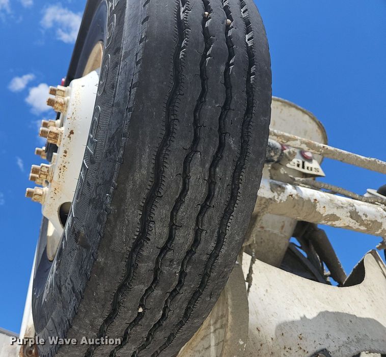 image for item MB9957 2004 Sterling L9500  ready mix truck