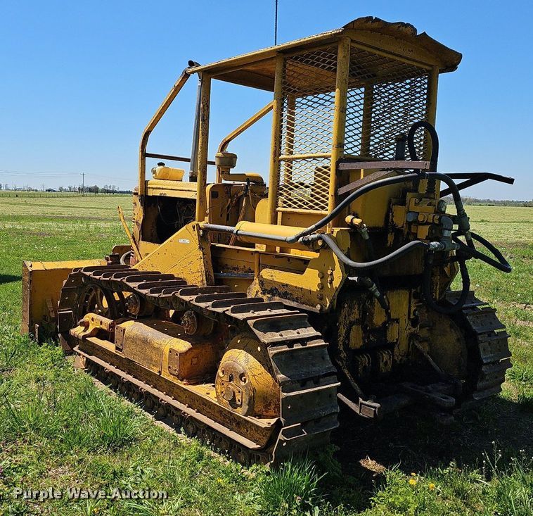 image for item MB9966 International Harvester TD14  dozer