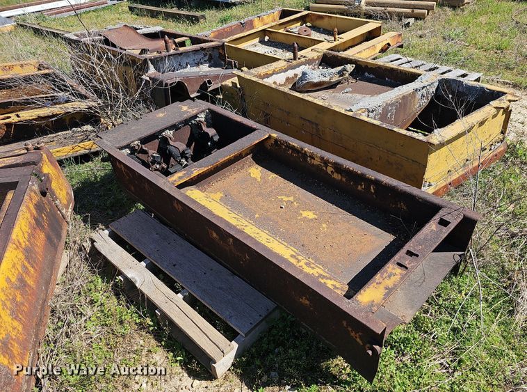 image for item MB9968 Easi-pour TP880D  curb machine