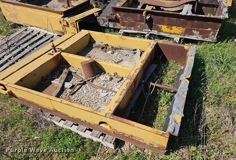 image for item MB9968 Easi-pour TP880D  curb machine