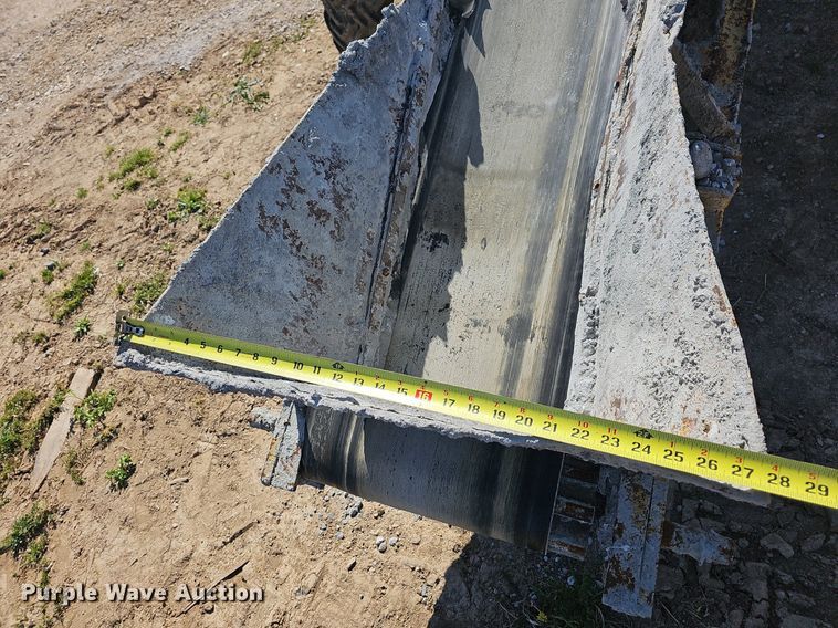 image for item MB9968 Easi-pour TP880D  curb machine