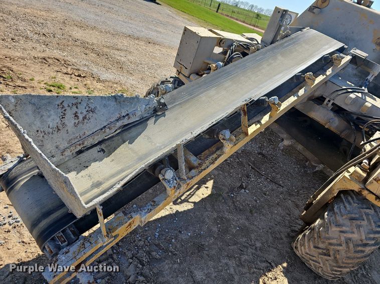 image for item MB9968 Easi-pour TP880D  curb machine