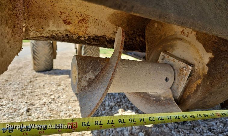 image for item MB9968 Easi-pour TP880D  curb machine