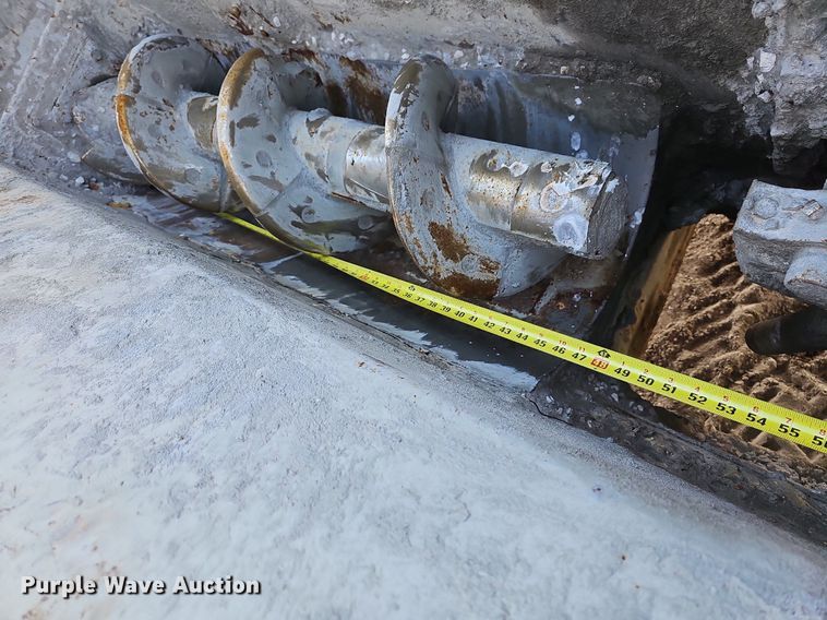 image for item MB9968 Easi-pour TP880D  curb machine