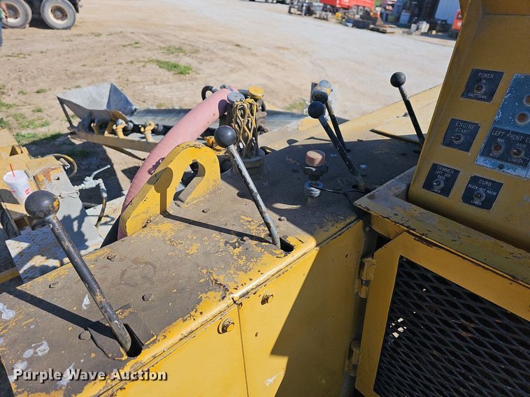 image for item MB9968 Easi-pour TP880D  curb machine