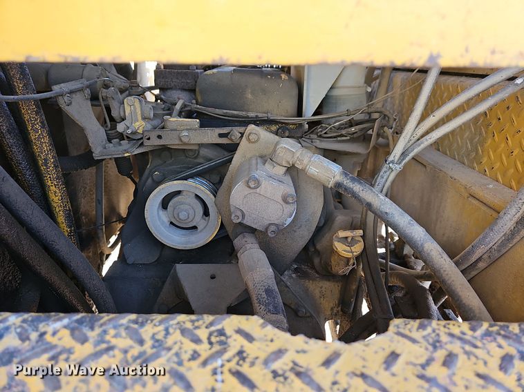 image for item MB9968 Easi-pour TP880D  curb machine