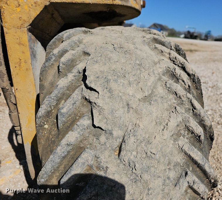 image for item MB9968 Easi-pour TP880D  curb machine