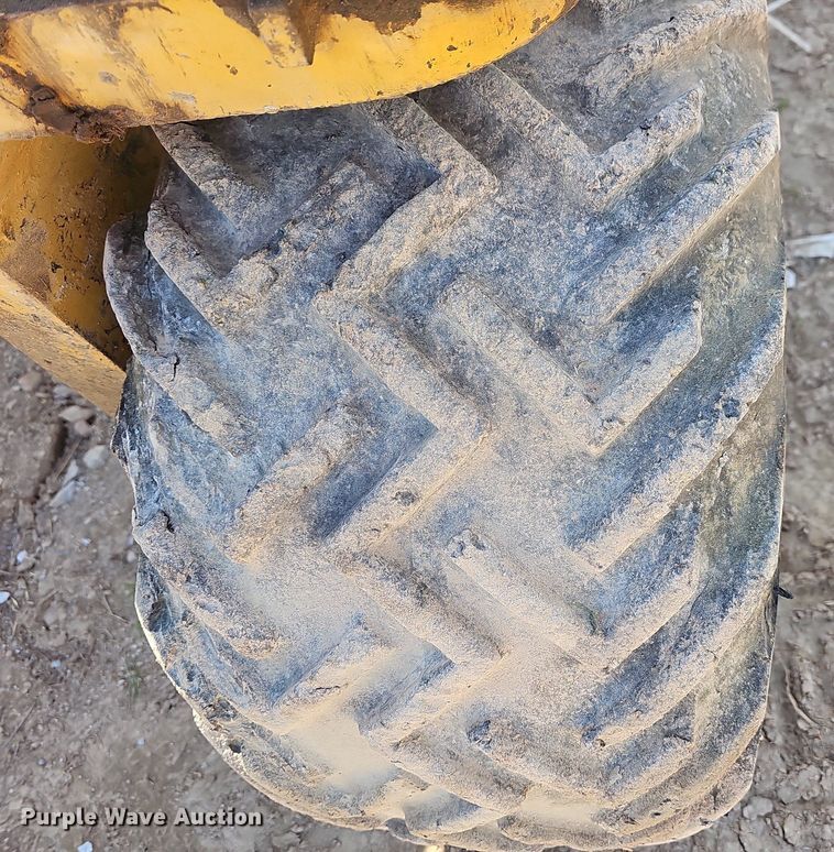 image for item MB9968 Easi-pour TP880D  curb machine