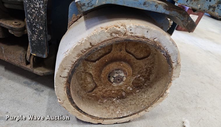 image for item MB9969 Genie GS-2646  scissor lift