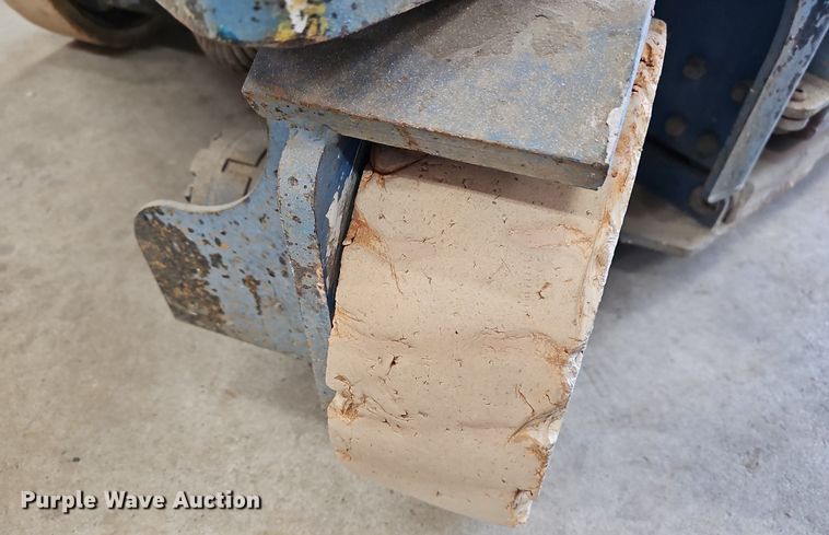 image for item MB9969 Genie GS-2646  scissor lift