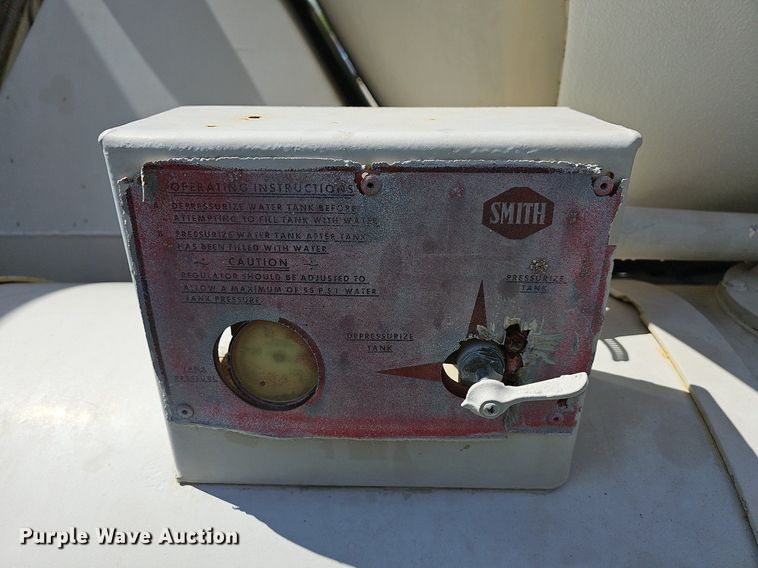 image for item MB9975 1995 Ford LT8000  ready mix truck