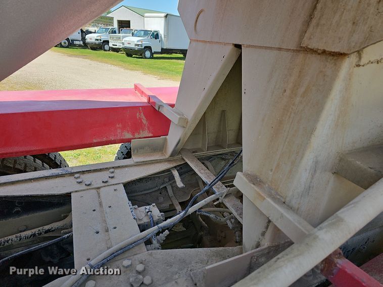 image for item MB9975 1995 Ford LT8000  ready mix truck