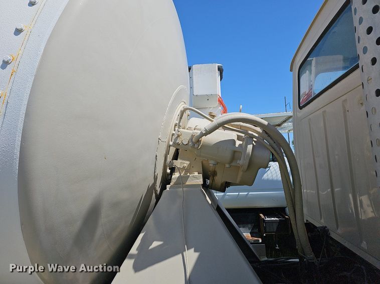 image for item MB9975 1995 Ford LT8000  ready mix truck