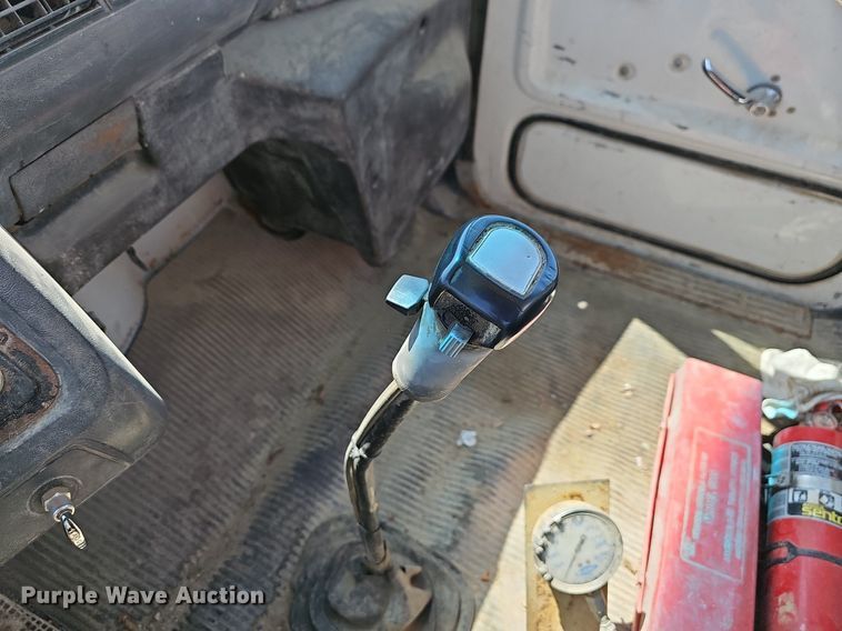 image for item MB9975 1995 Ford LT8000  ready mix truck