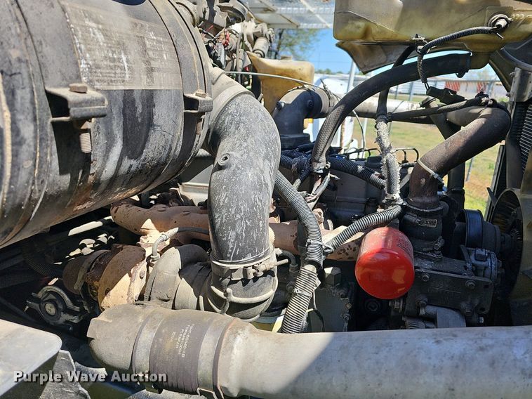 image for item MB9975 1995 Ford LT8000  ready mix truck