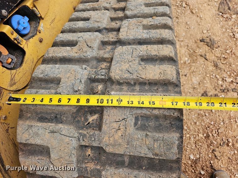 image for item MB9977 2016 Caterpillar 299D2  tracked skid steer loader