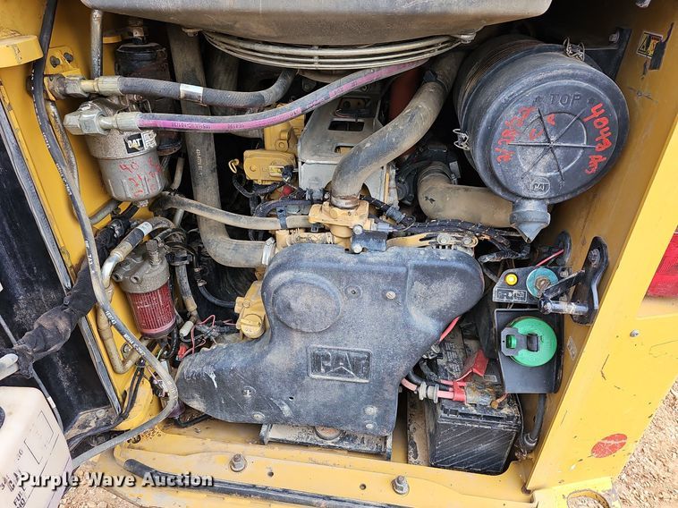 image for item MB9977 2016 Caterpillar 299D2  tracked skid steer loader