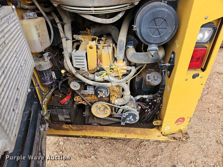 image for item MB9978 2015 Caterpillar 289D  tracked skid steer loader