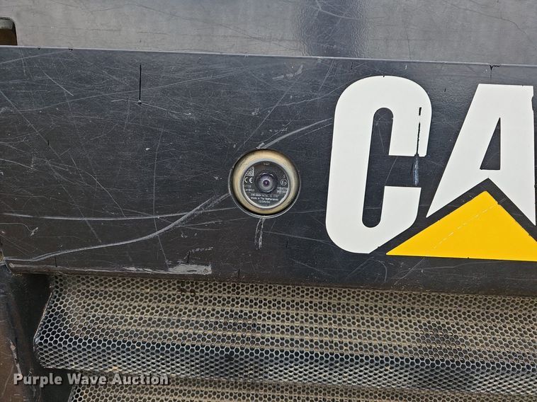 image for item MB9978 2015 Caterpillar 289D  tracked skid steer loader