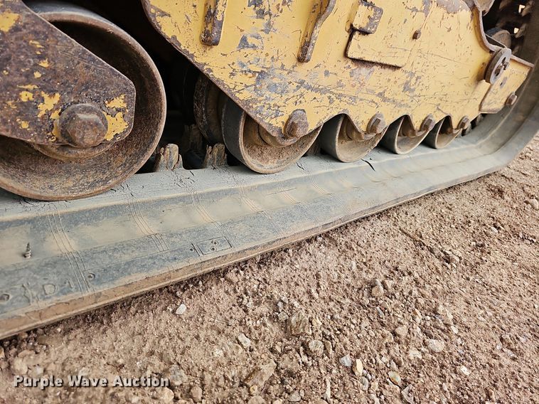 image for item MB9978 2015 Caterpillar 289D  tracked skid steer loader