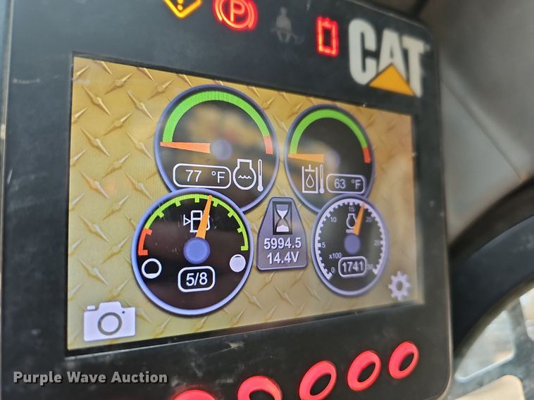 image for item MB9978 2015 Caterpillar 289D  tracked skid steer loader