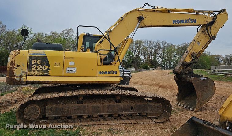 image for item MB9979 2006 Komatsu PC220LC-8  excavator