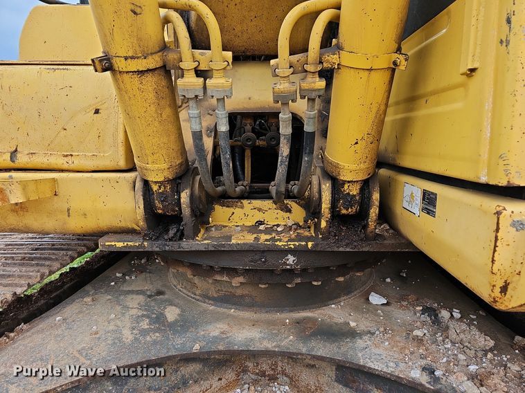 image for item MB9979 2006 Komatsu PC220LC-8  excavator