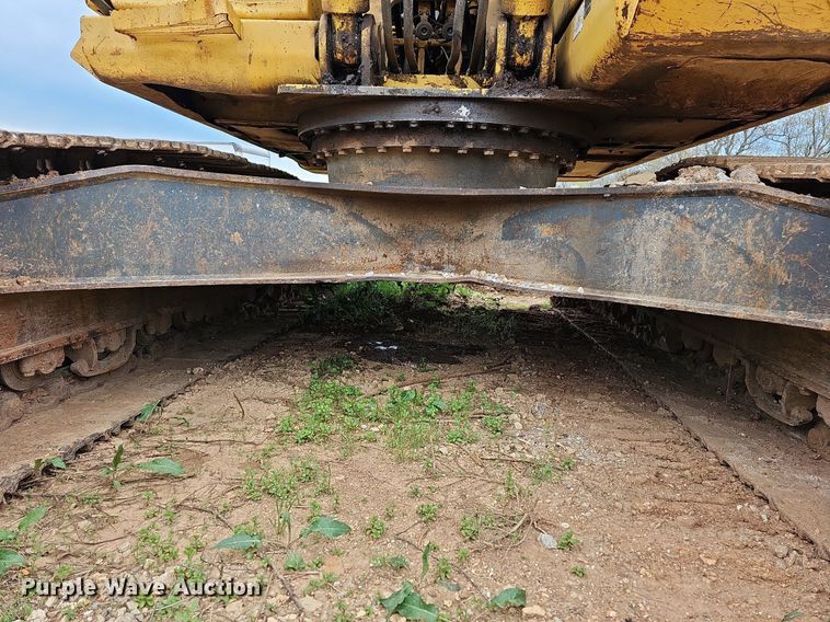 image for item MB9979 2006 Komatsu PC220LC-8  excavator