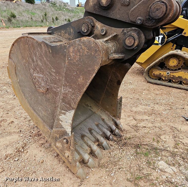 image for item MB9979 2006 Komatsu PC220LC-8  excavator