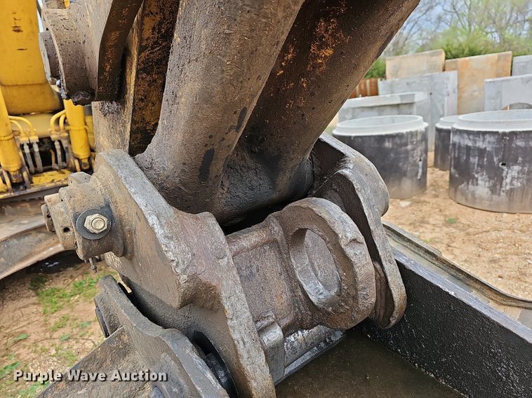 image for item MB9979 2006 Komatsu PC220LC-8  excavator