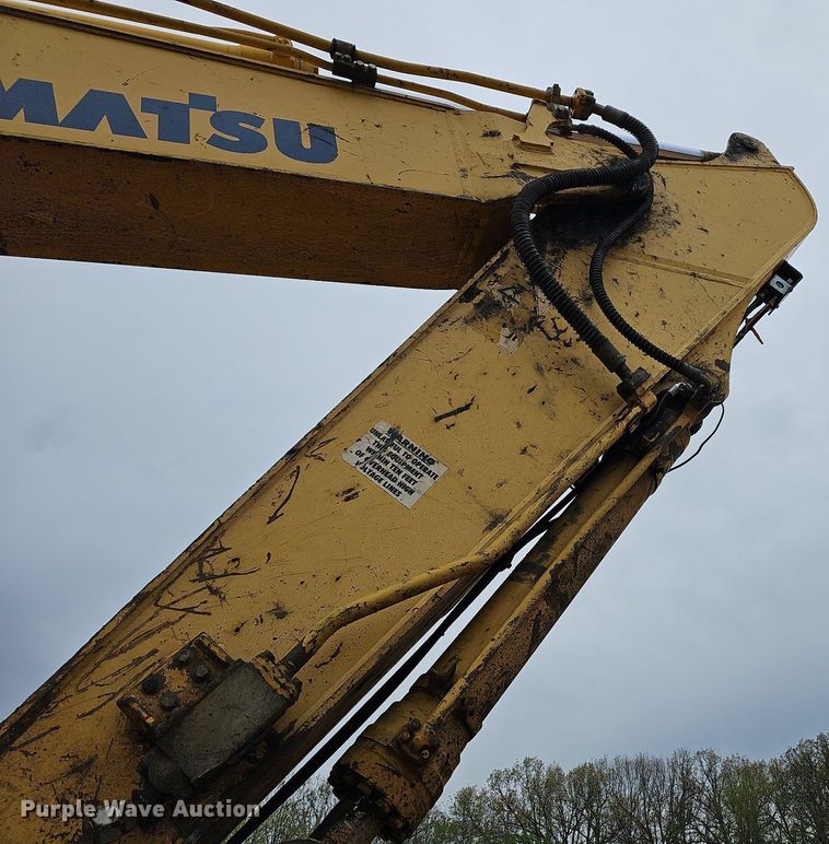 image for item MB9979 2006 Komatsu PC220LC-8  excavator