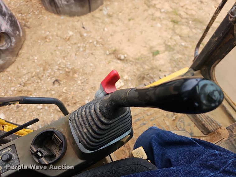 image for item MB9979 2006 Komatsu PC220LC-8  excavator