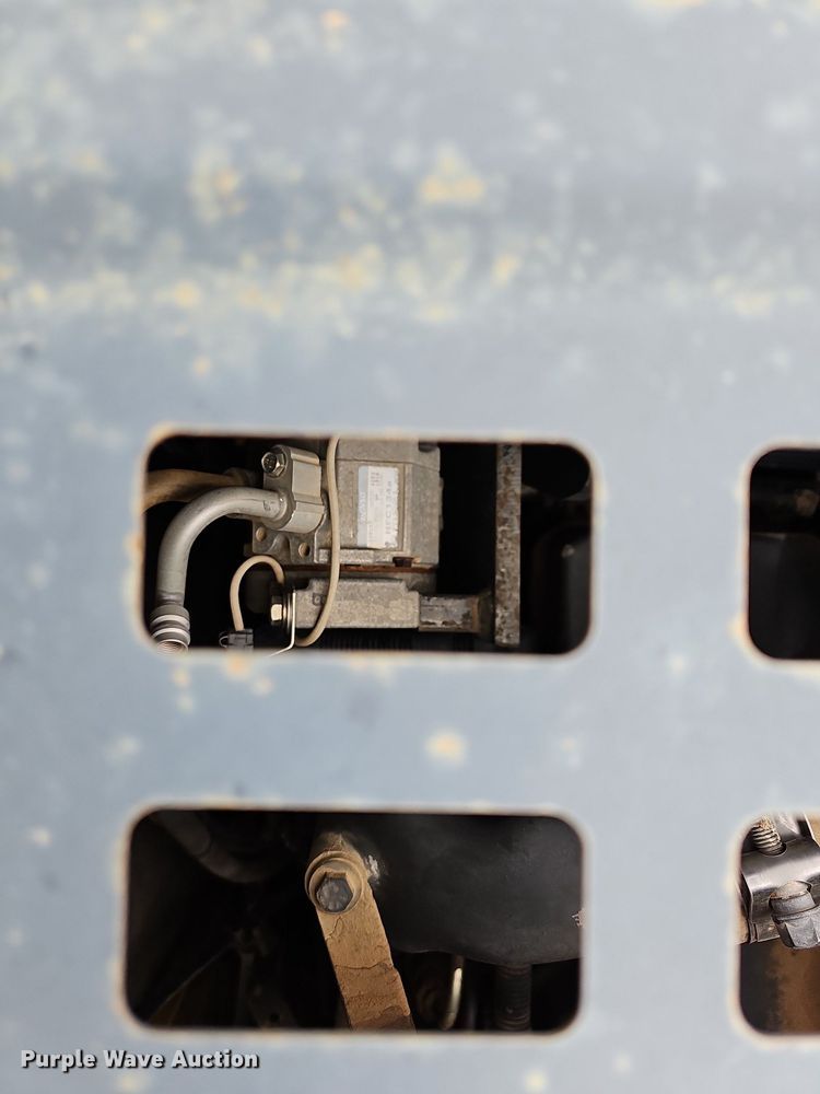 image for item MB9979 2006 Komatsu PC220LC-8  excavator