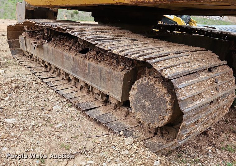 image for item MB9979 2006 Komatsu PC220LC-8  excavator