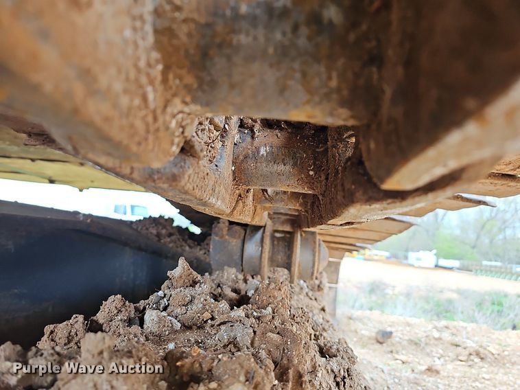 image for item MB9979 2006 Komatsu PC220LC-8  excavator