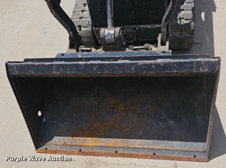 image for item MB9984 2015 Vermeer S725TX  compact utility loader