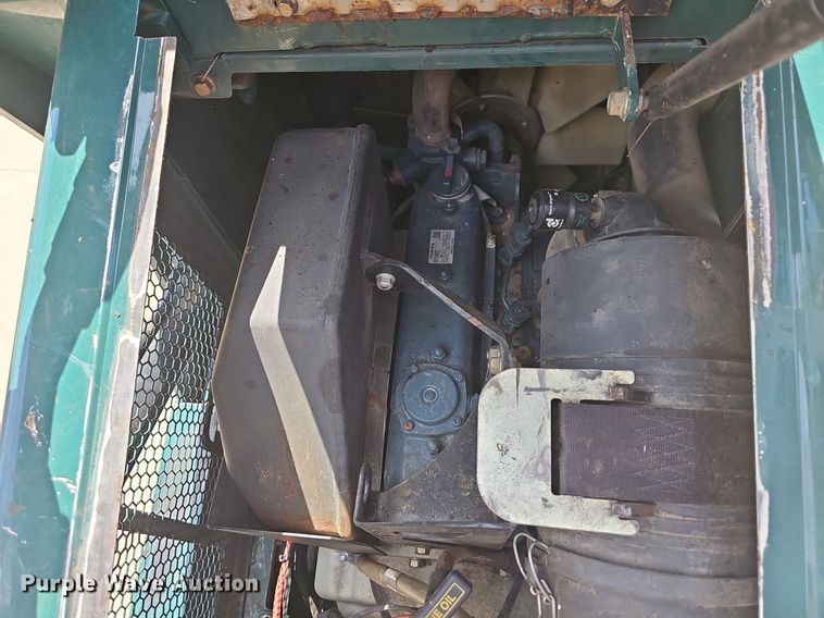 image for item MB9984 2015 Vermeer S725TX  compact utility loader