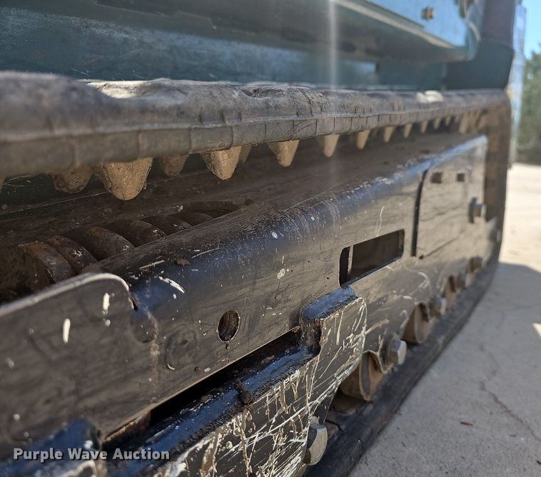 image for item MB9984 2015 Vermeer S725TX  compact utility loader